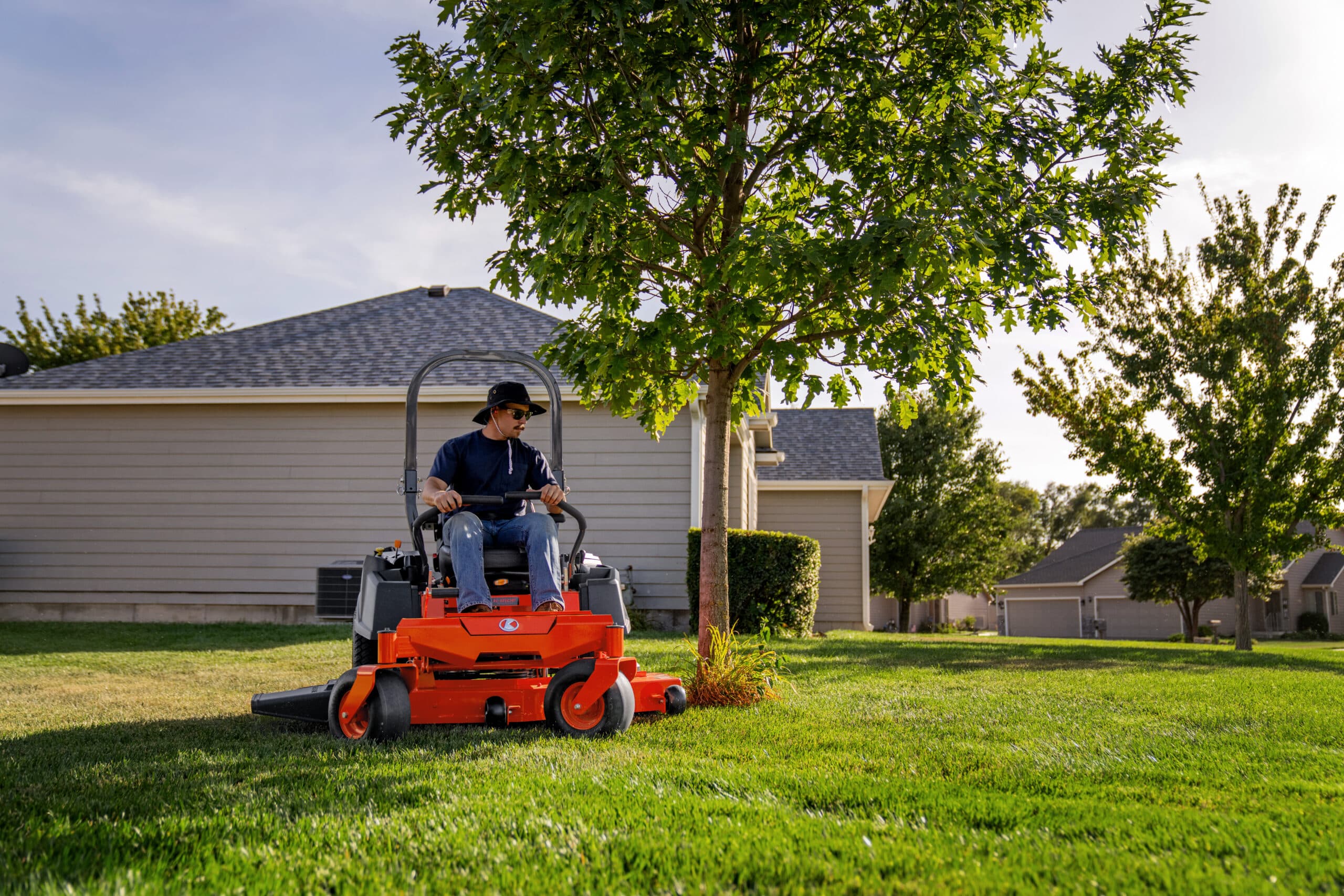 Kubota Z252 Zero-Turn Mower