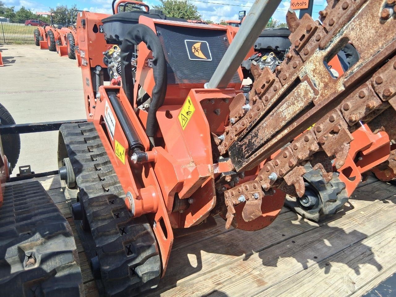 DITCH WITCH C16X - R000609 - WC Tractor